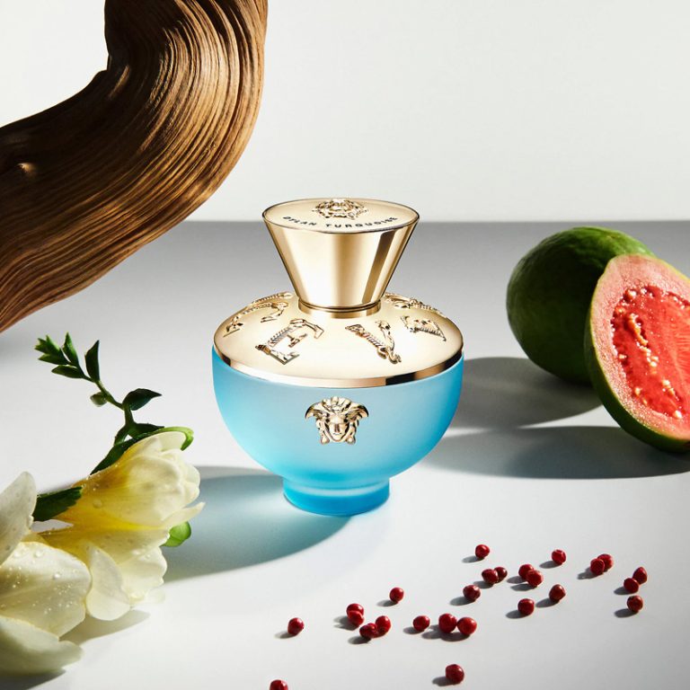 frasco Perfume Feminino Versace Dylan Turquoise Eau de Toilette frasco amplo