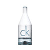 frasco Perfume Masculino Calvin Klein Ck In2U Eau de Toilette frente fundo branco