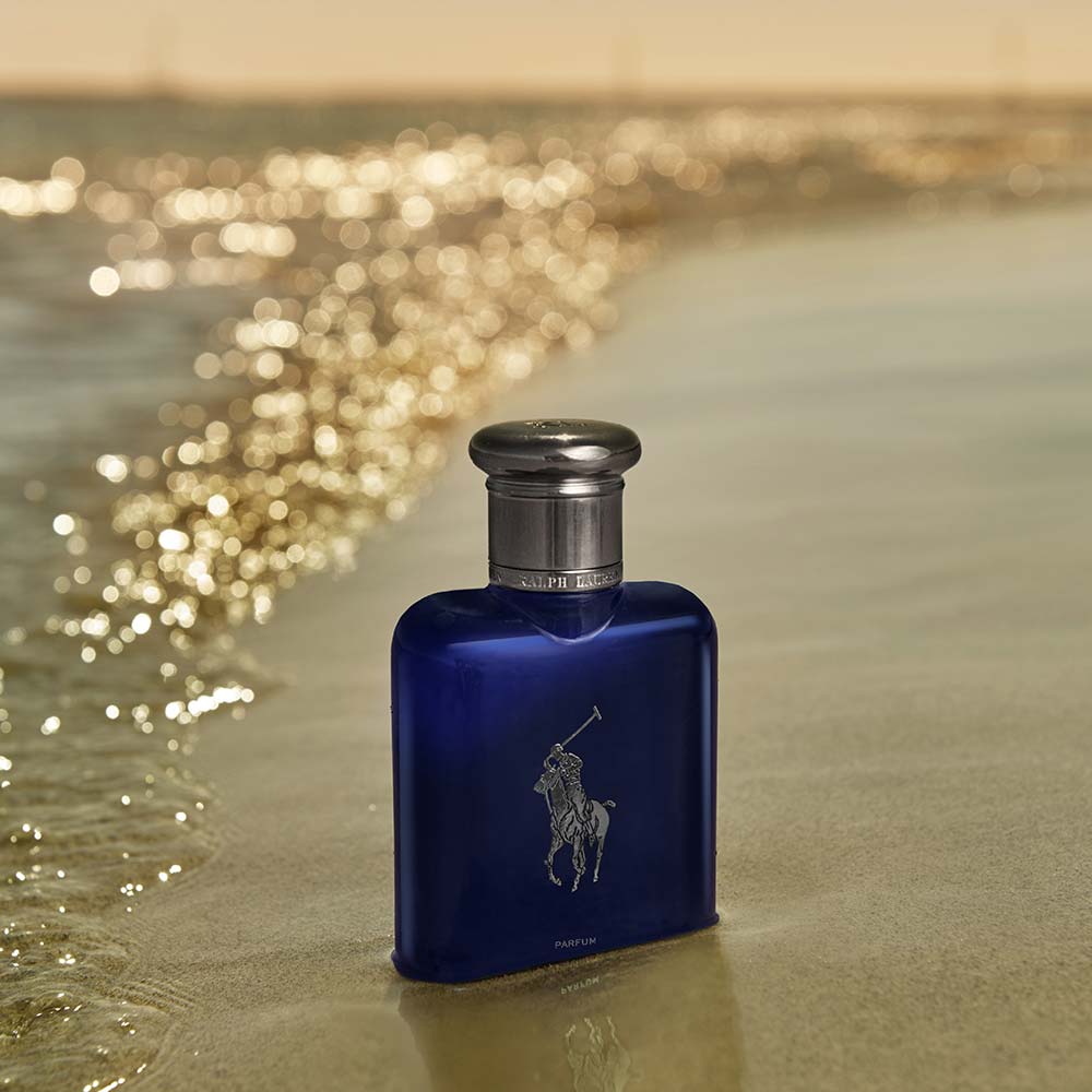 frasco Perfume Mascunino Ralfh Lauren Polo Blue Parfum detalhe do frasco