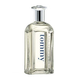 frasco Perfume Masculino Tommy Hilfiger Eau de Toilette frente fundo branco