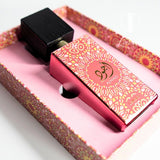 frasco Perfume Lattafa Ajwad Pink Eau de Parfum detalhe lateral